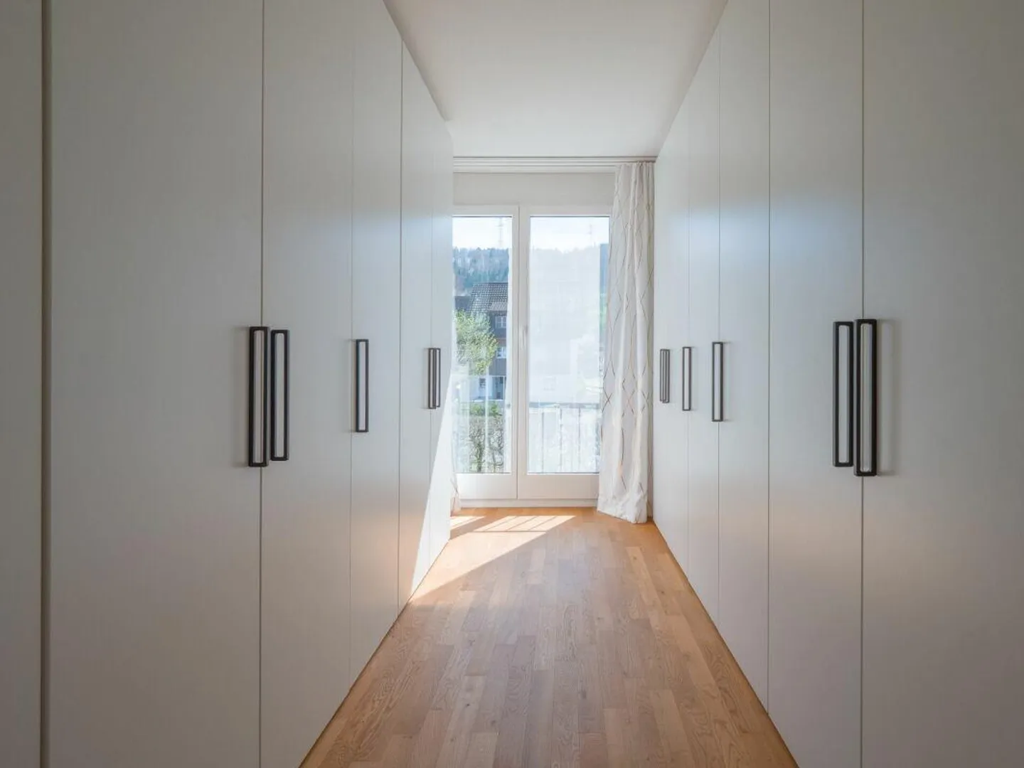 Bright 4.5 Room Attic Maisonette Apartment incl. 1 Parking Space - Photo 5 of 12