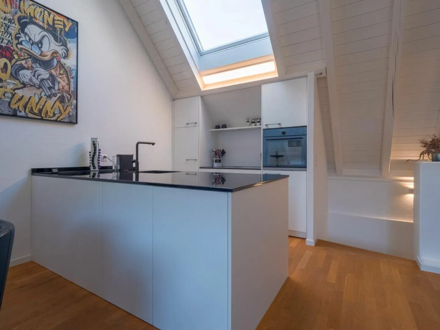 Bright 4.5 Room Attic Maisonette Apartment incl. 1 Parking Space - Photo 10 of 12