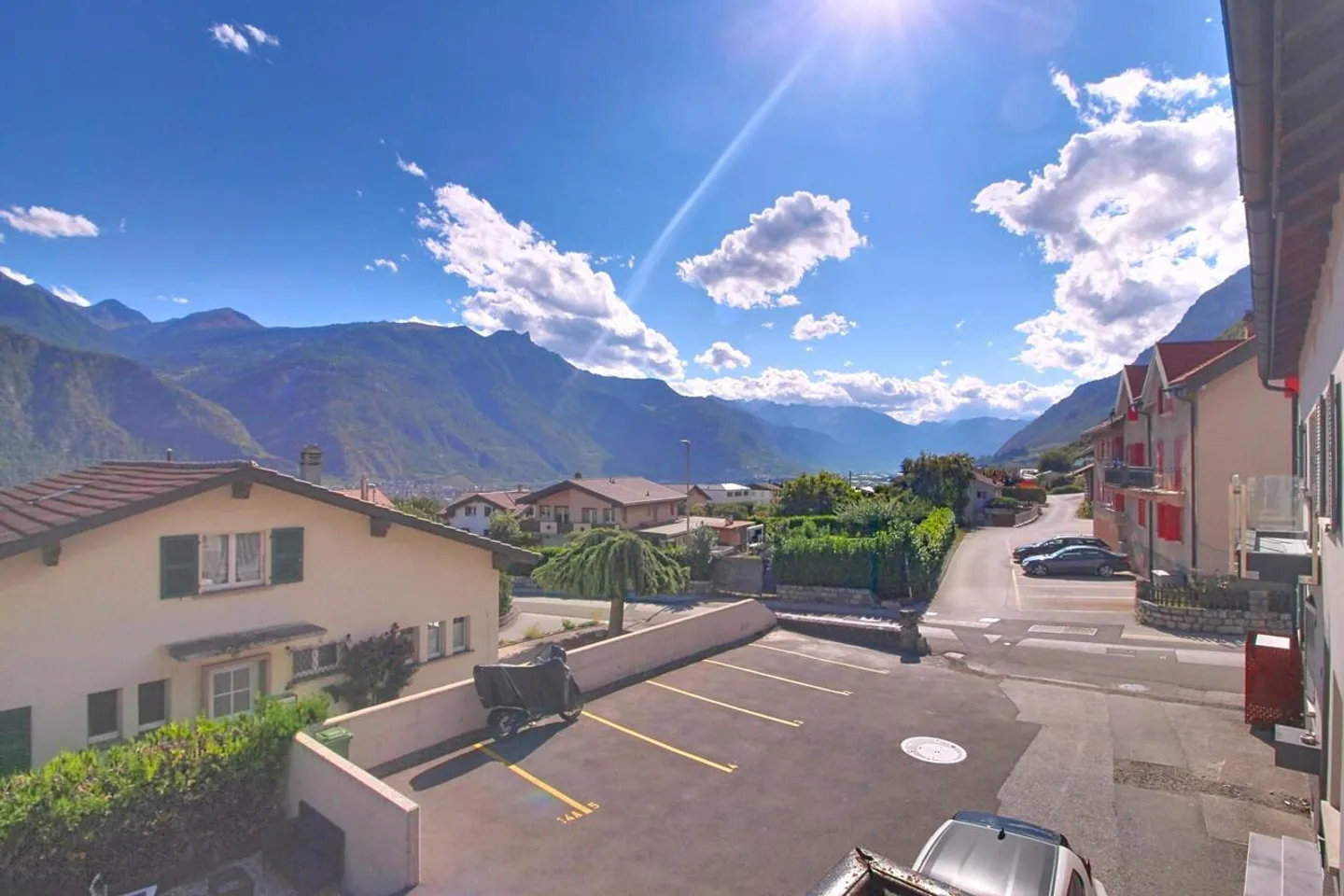 Casa di 5.5 stanze nel cuore del villaggio - Foto 1 di 6