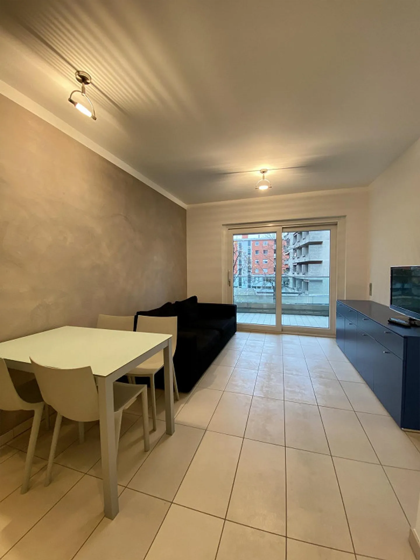 Furnished apartment in Lugano - availability 7 months - Photo 2 of 8