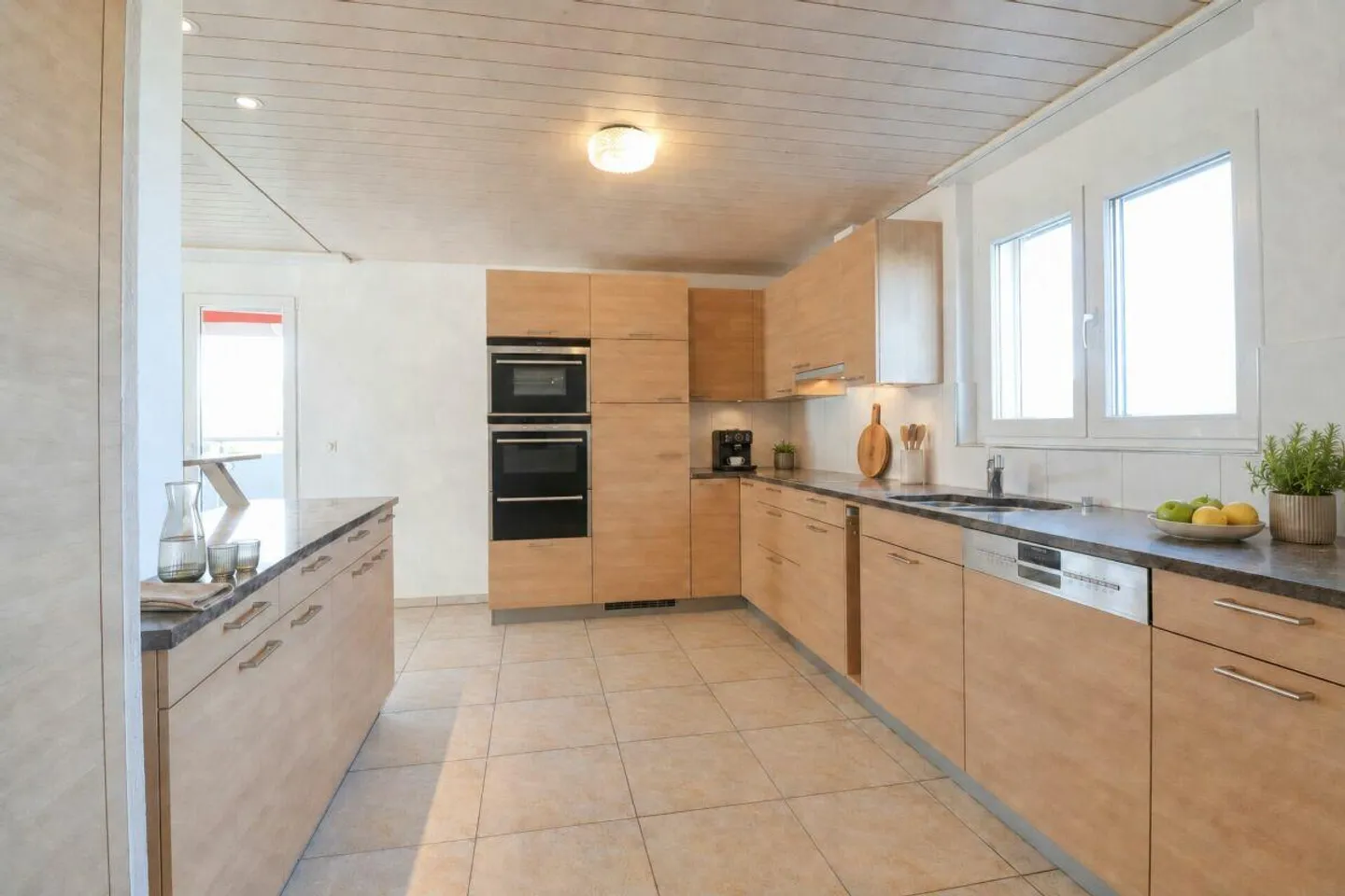 Plenty of space for two - stylish living and relaxed arrival - Photo 3 of 14
