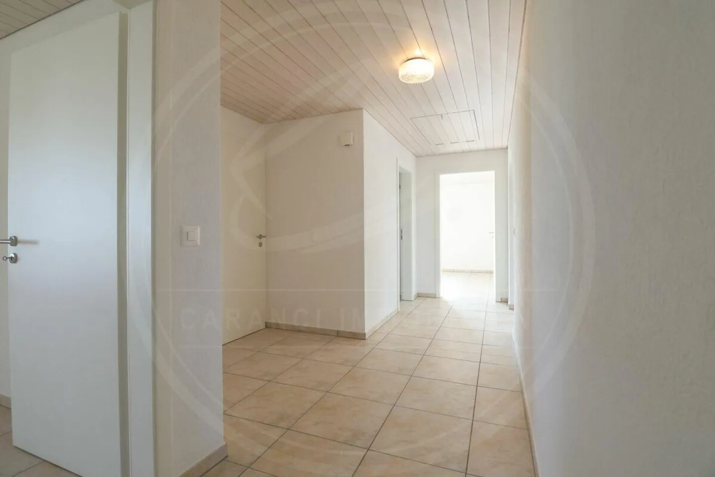 Plenty of space for two - stylish living and relaxed arrival - Photo 4 of 14
