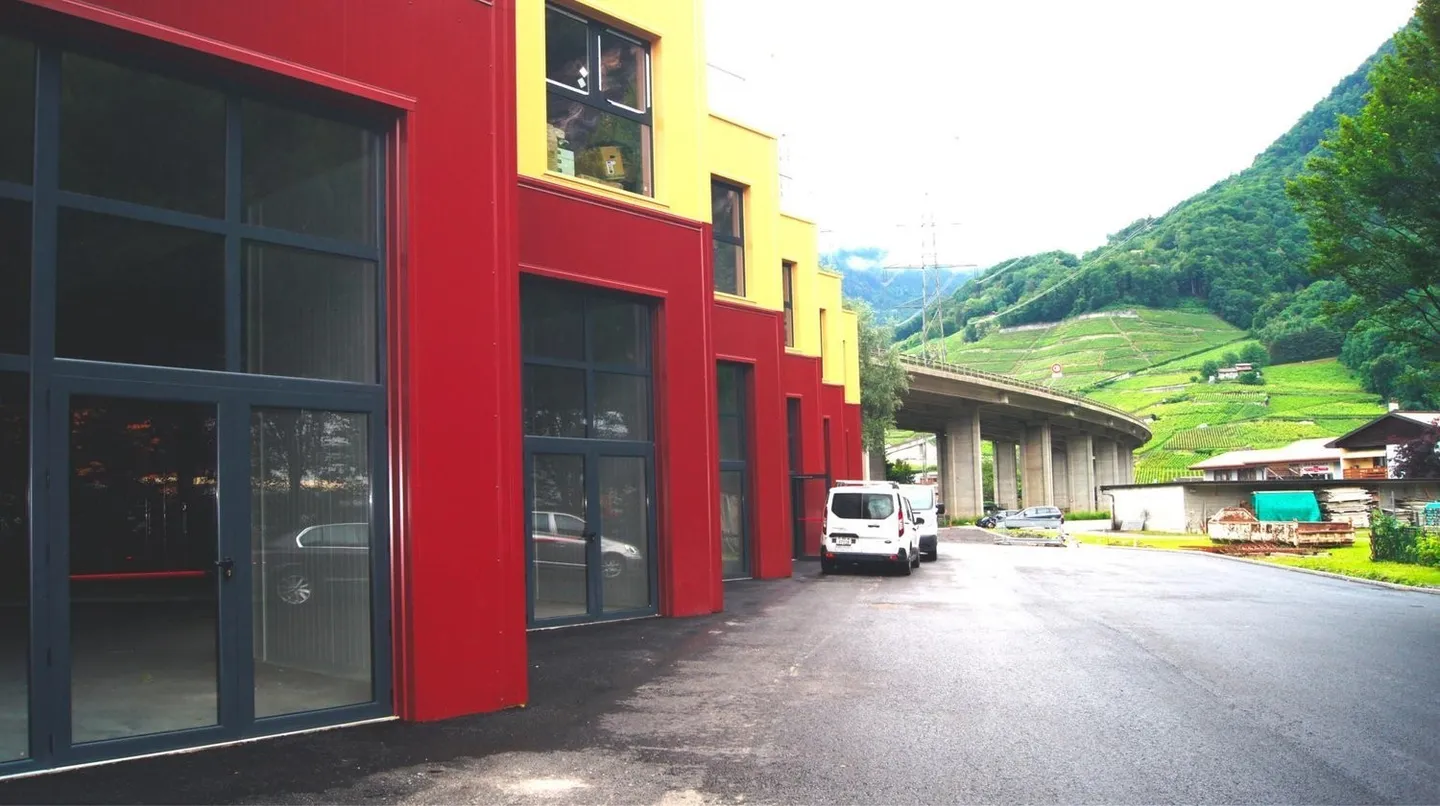 Gewerbefläche zu vermieten in 1844 Villeneuve VD, 100m2, ab 2240.- - Foto 4 von 9