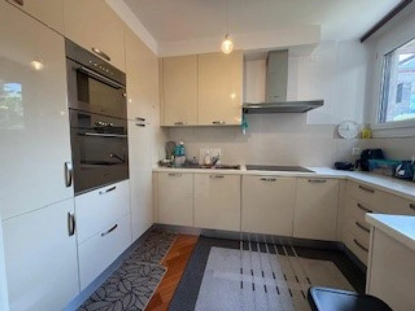 Ampio 3.5 locali con terrazza - posizione privilegiata a Bellinzona - Foto 4 di 10
