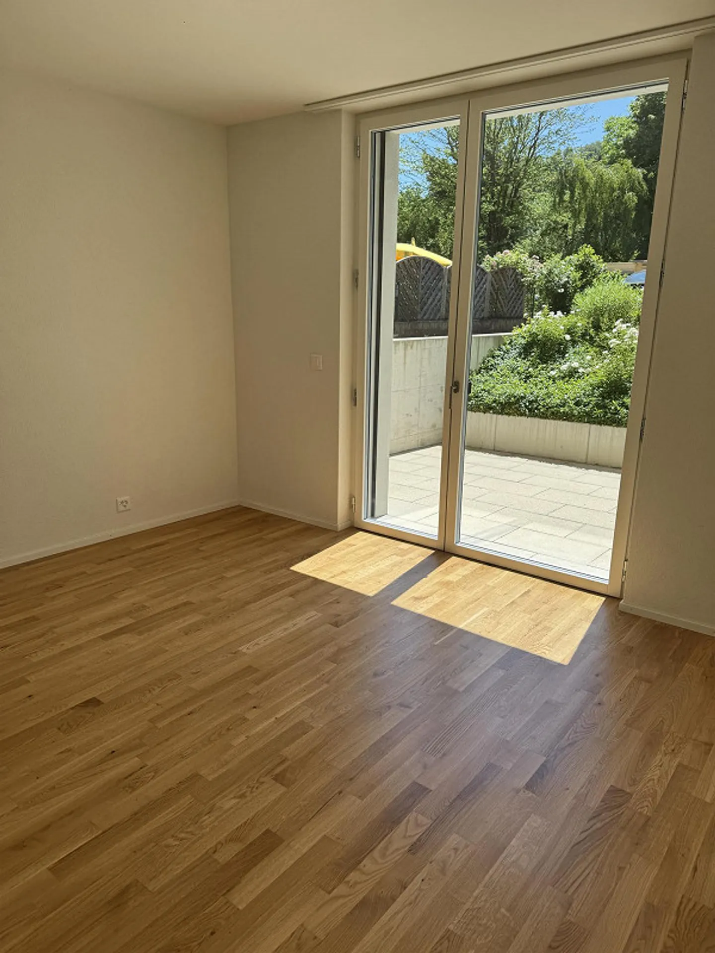 Appartement moderne de 2,5 pièces au rez-de-chaussée à Pfeffingen, bien situé - Photo 6 sur 8
