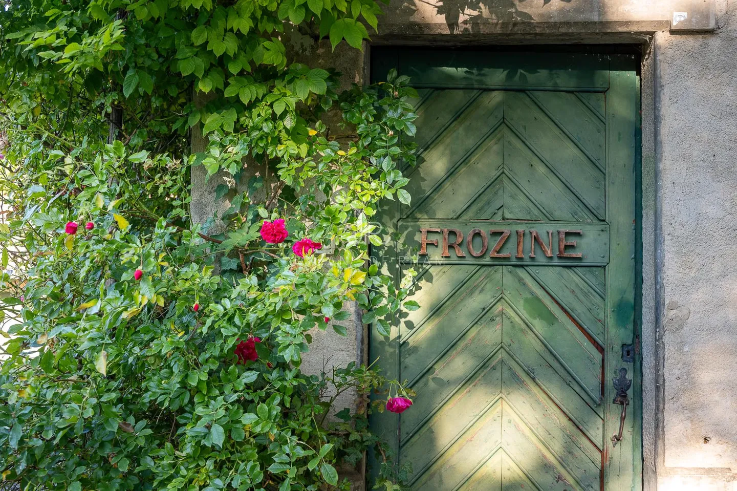 Essertines-sur-Rolle | Casa di charme e la sua annessione in zona villaggio - Foto 1 di 13