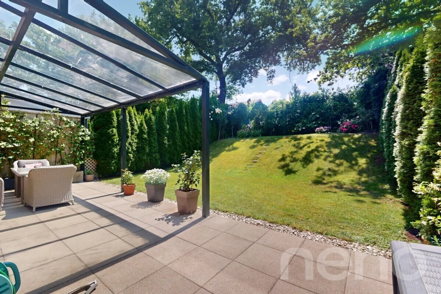 Bella casa a schiera con giardino, perfettamente mantenuta - Foto 5 di 13