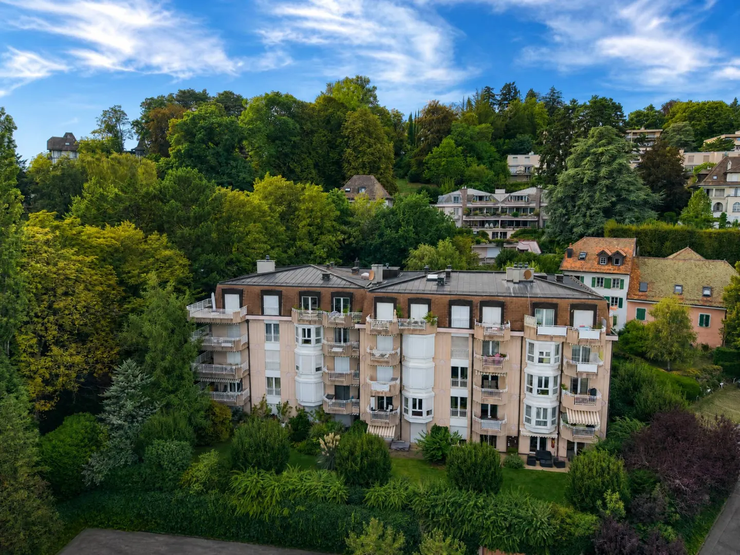 Charmant Studio avec Vue sur le Lac - Photo 2 sur 8