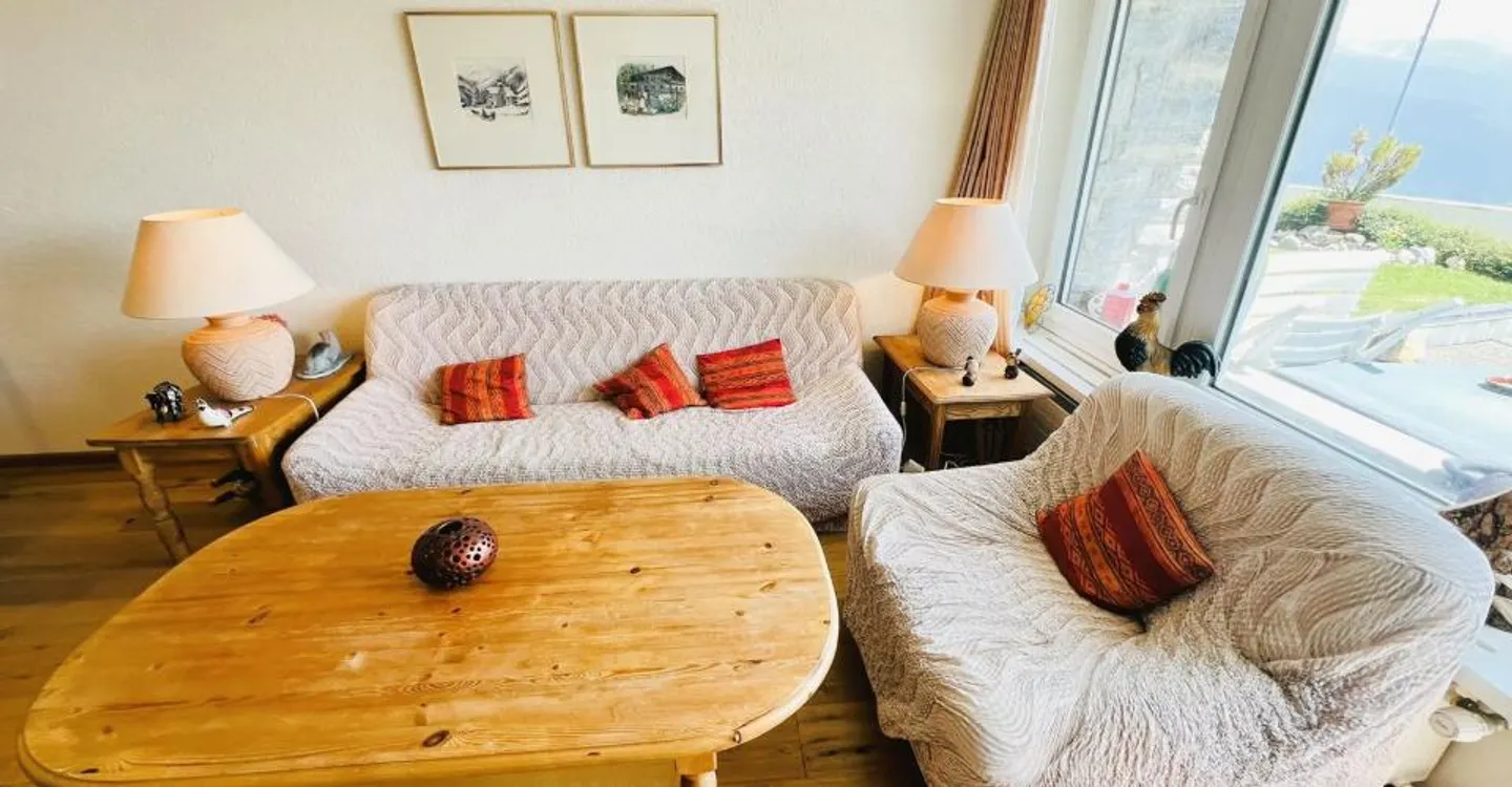 Appartement rénové avec vue imprenable - Photo 4 sur 14