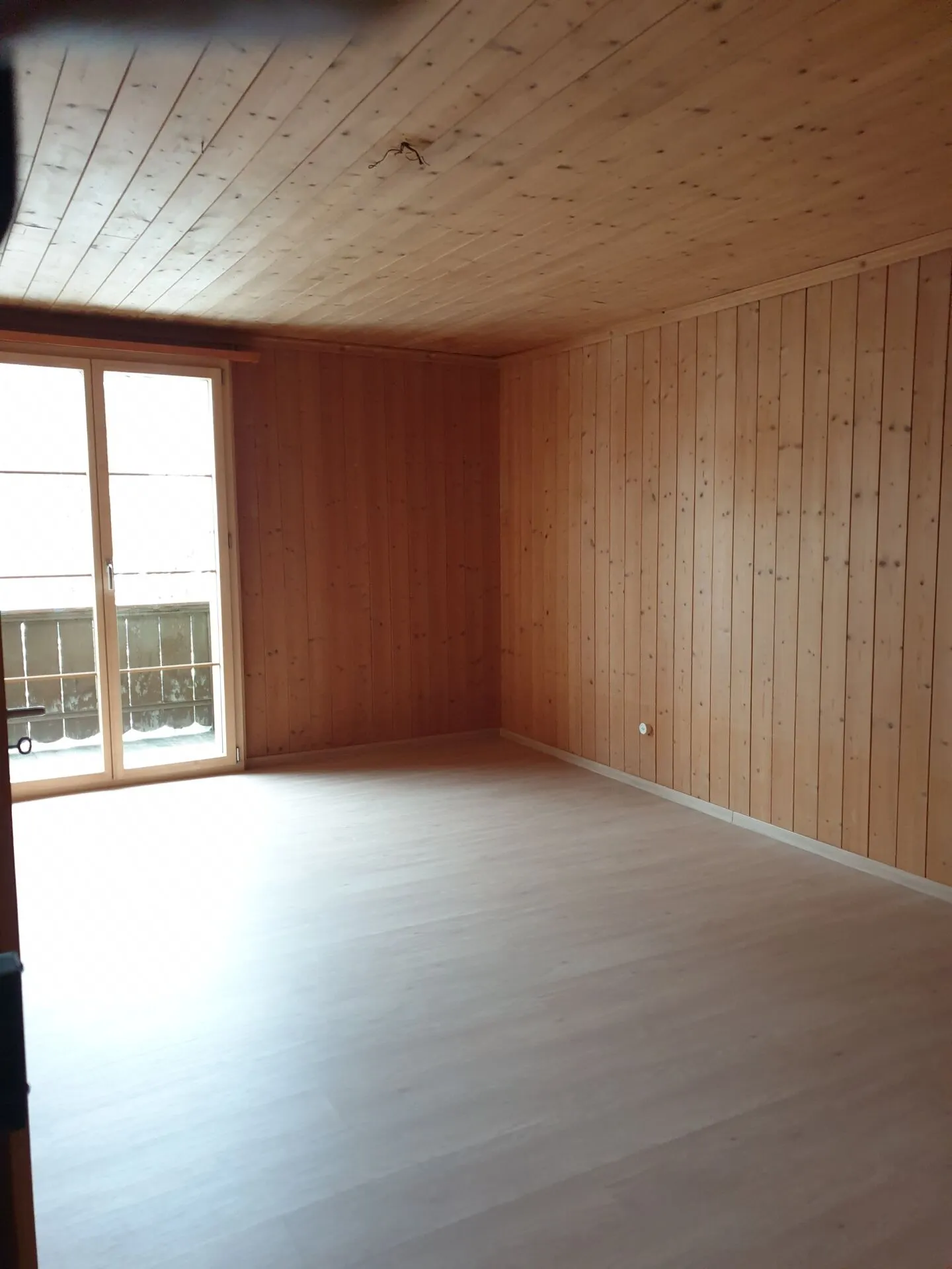 Due edifici residenziali e commerciali con 5 appartamenti - Unterdorfstrasse 36 + 38, Steffisburg - Foto 11 di 14