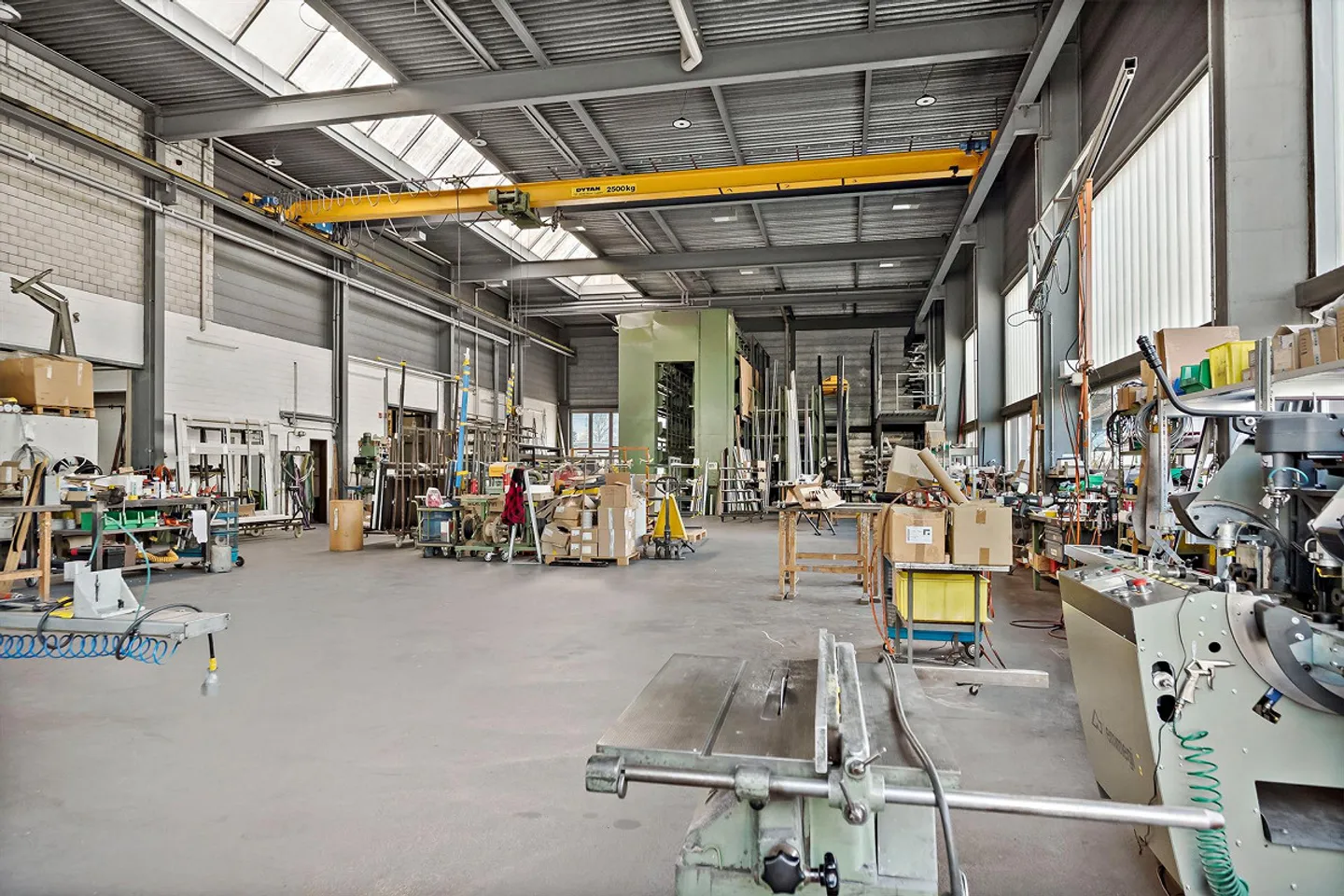 Hall Commercial au Rez-de-Chaussée à Louer - Photo 1 sur 10