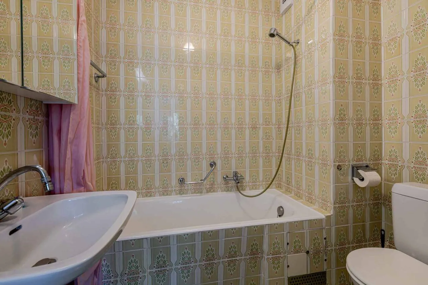 Charming Studio in Geneva - Photo 6 of 8