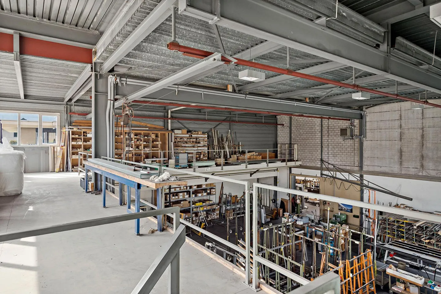 Hall Commercial au Rez-de-Chaussée à Louer - Photo 8 sur 10