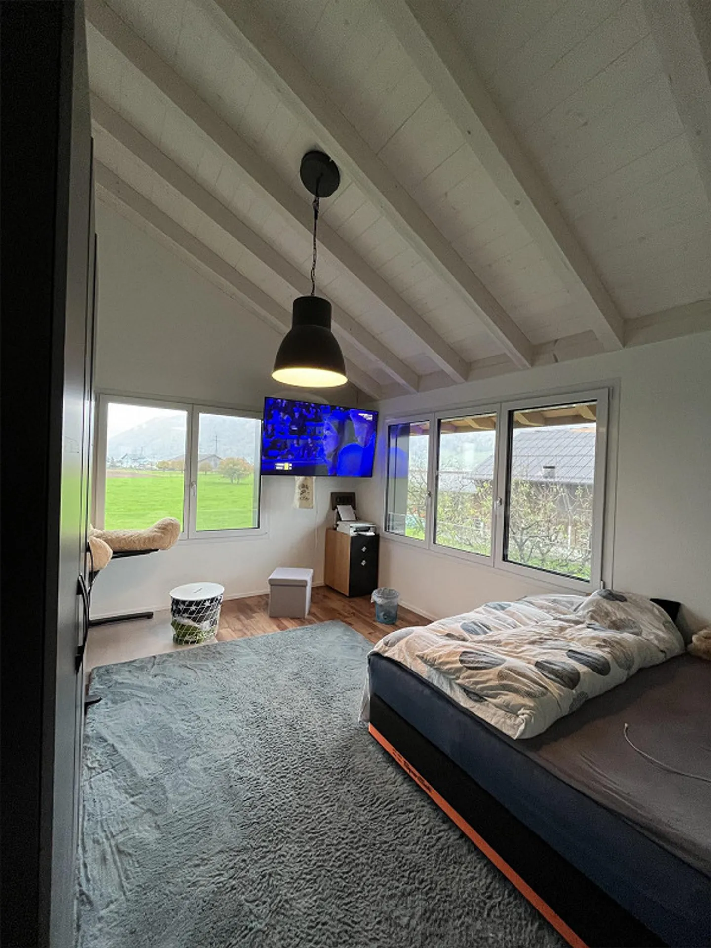 2 Rooms + Shower/WC on the 2nd Floor – Quiet Tenant Wanted (Shared Apartment) - Photo 4 of 12