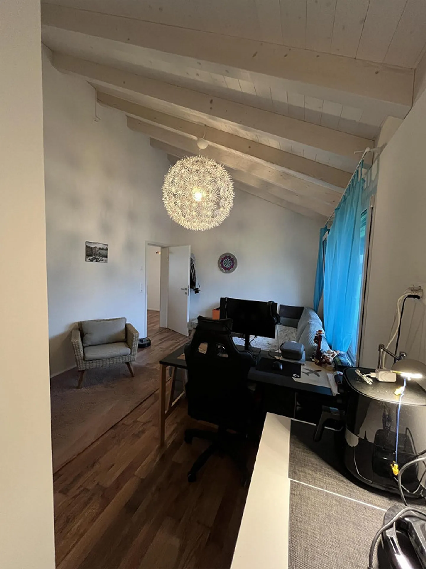 2 Rooms + Shower/WC on the 2nd Floor – Quiet Tenant Wanted (Shared Apartment) - Photo 12 of 12