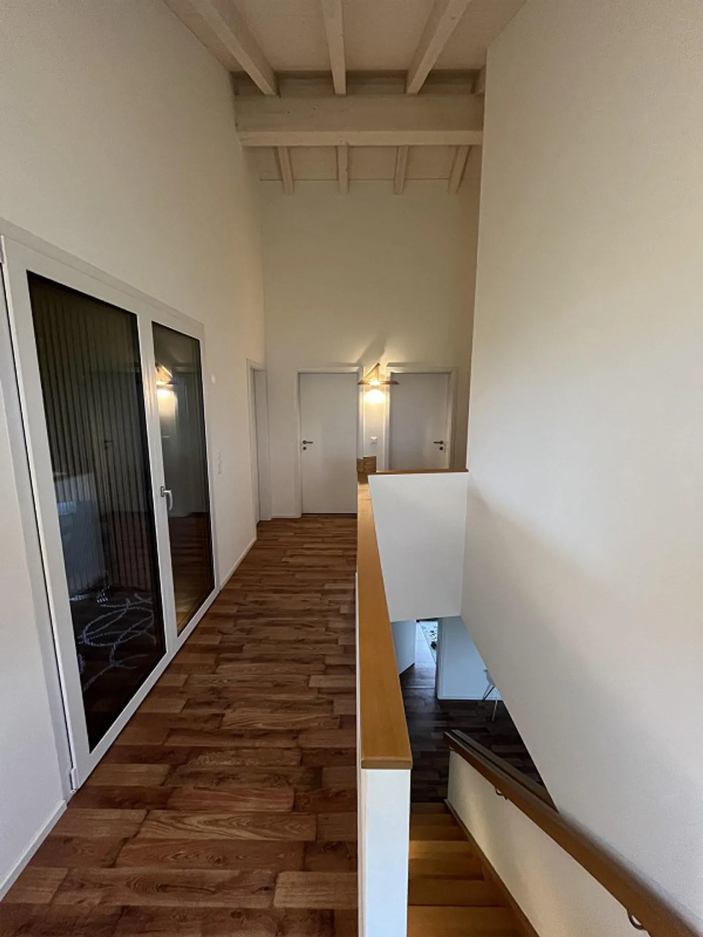 2 Rooms + Shower/WC on the 2nd Floor – Quiet Tenant Wanted (Shared Apartment) - Photo 1 of 12