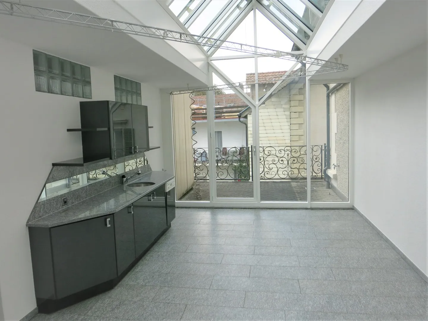 Office, Studio, Practice Commercial Spaces - Photo 3 of 4