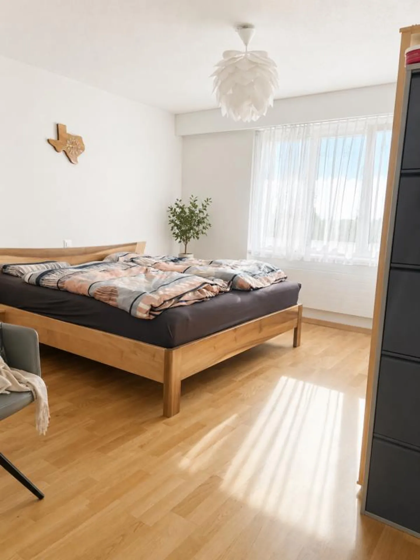 Attractive 4.5-room apartment in a family-friendly neighborhood - Photo 3 of 6