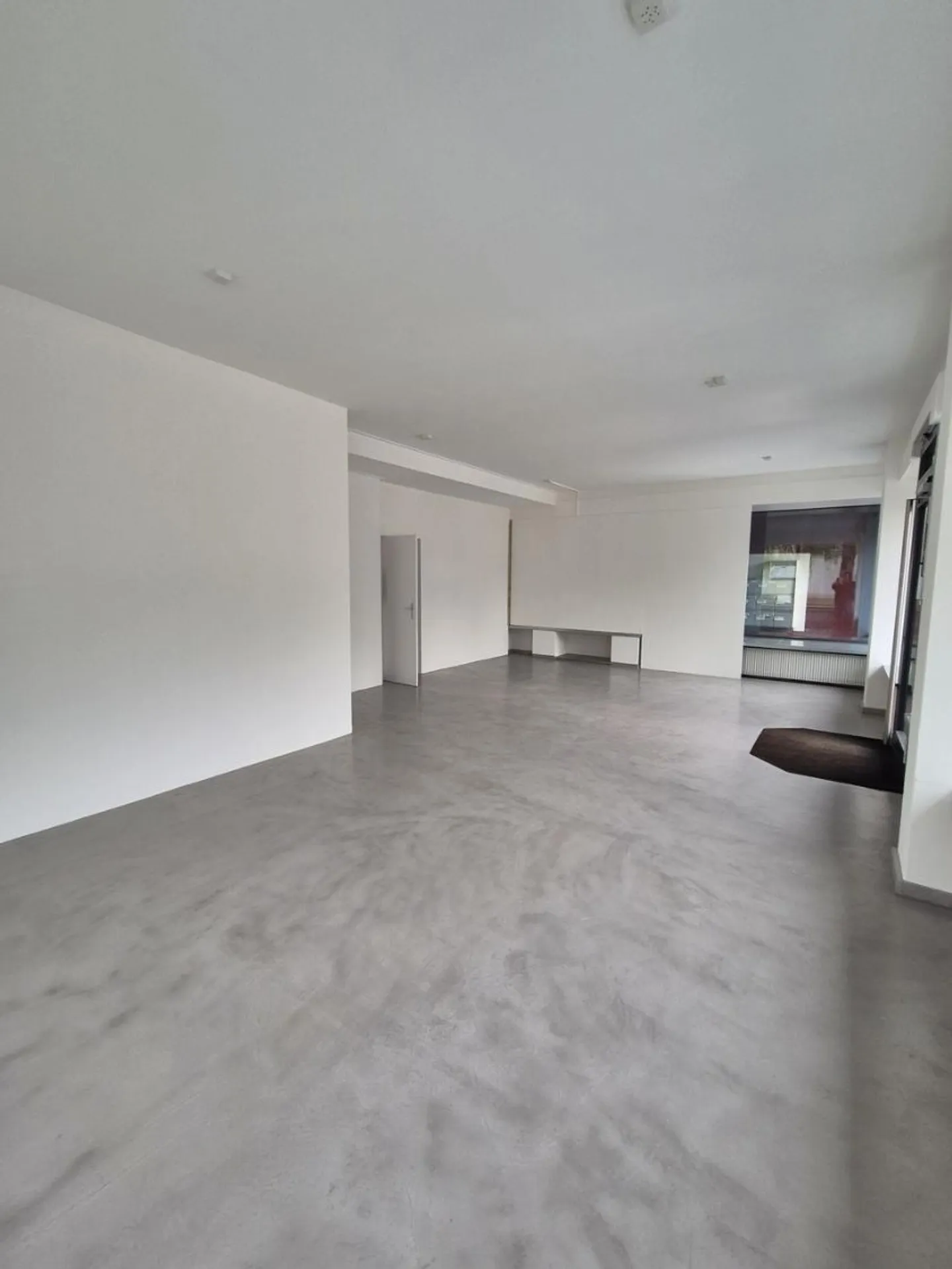 Gewerbefläche in Delémont - Foto 1 von 2