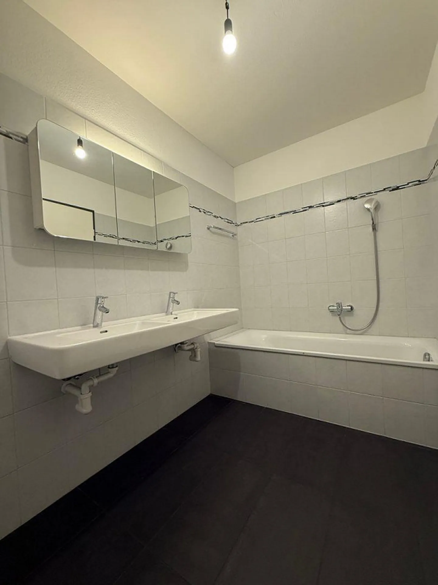 Attico elegante 4.5 locali a Cadro - Foto 10 di 12