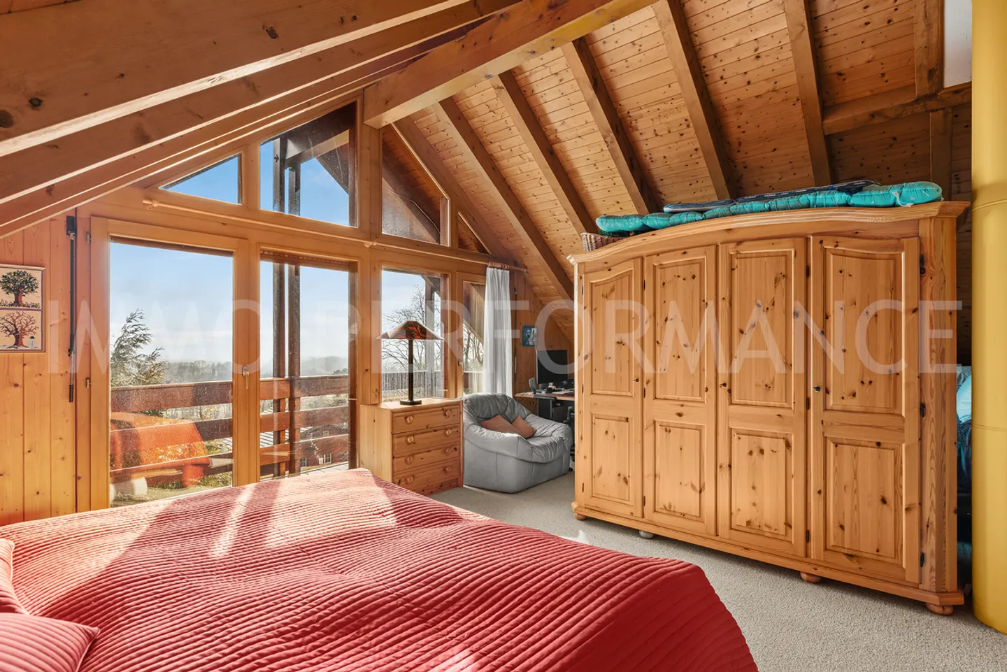 Charming Villa-Chalet with Views - Photo 9 of 14