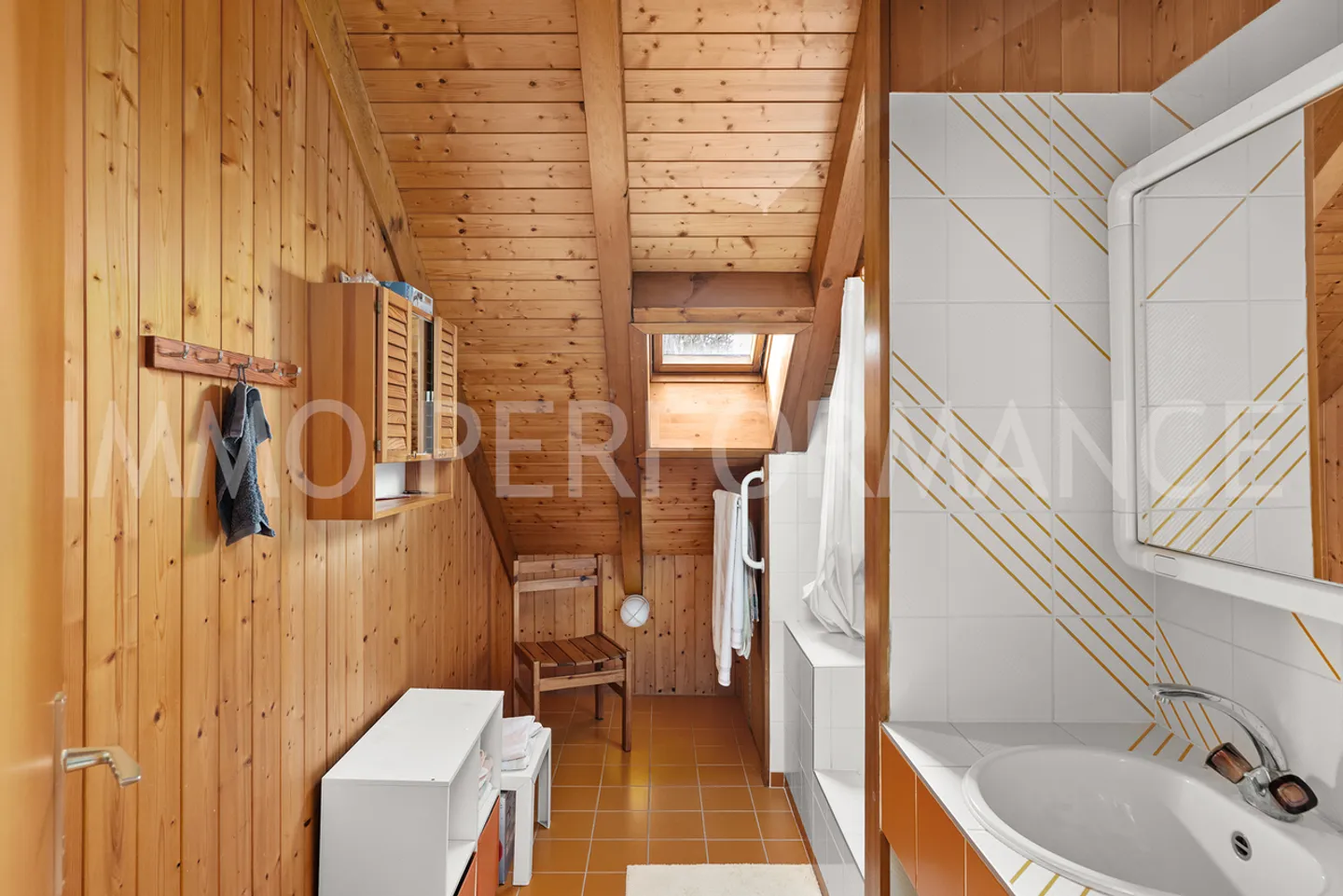 Charming Villa-Chalet with Views - Photo 10 of 14