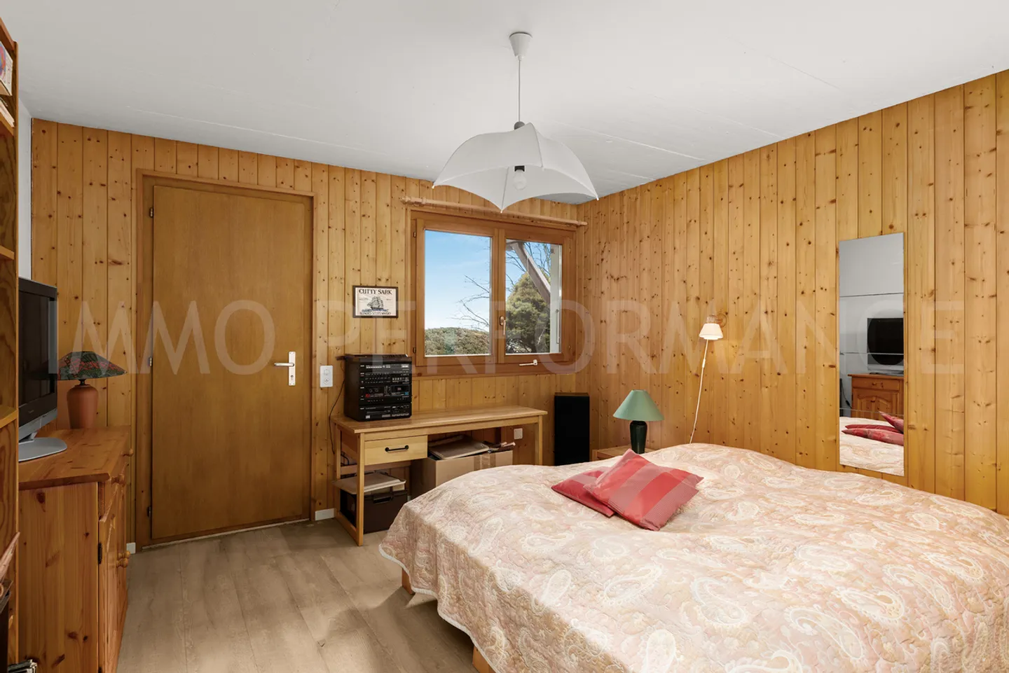 Charming Villa-Chalet with Views - Photo 11 of 14