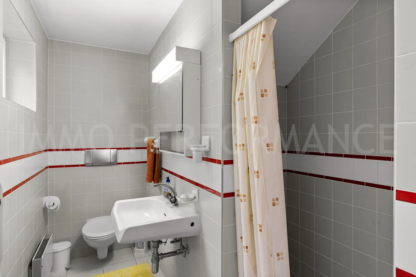 Charming Villa-Chalet with Views - Photo 12 of 14