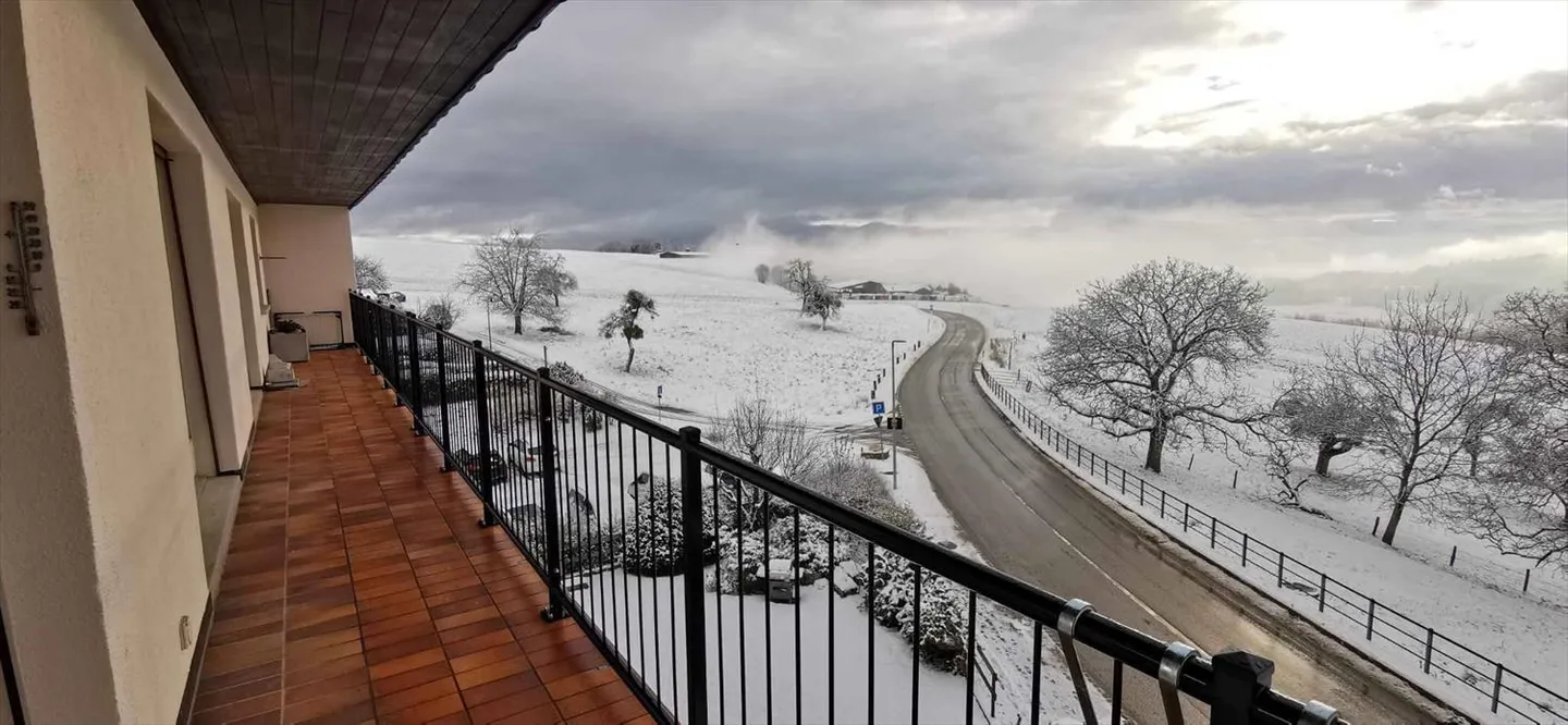 Bell'appartamento di 4,5 stanze in affitto - Foto 2 di 4