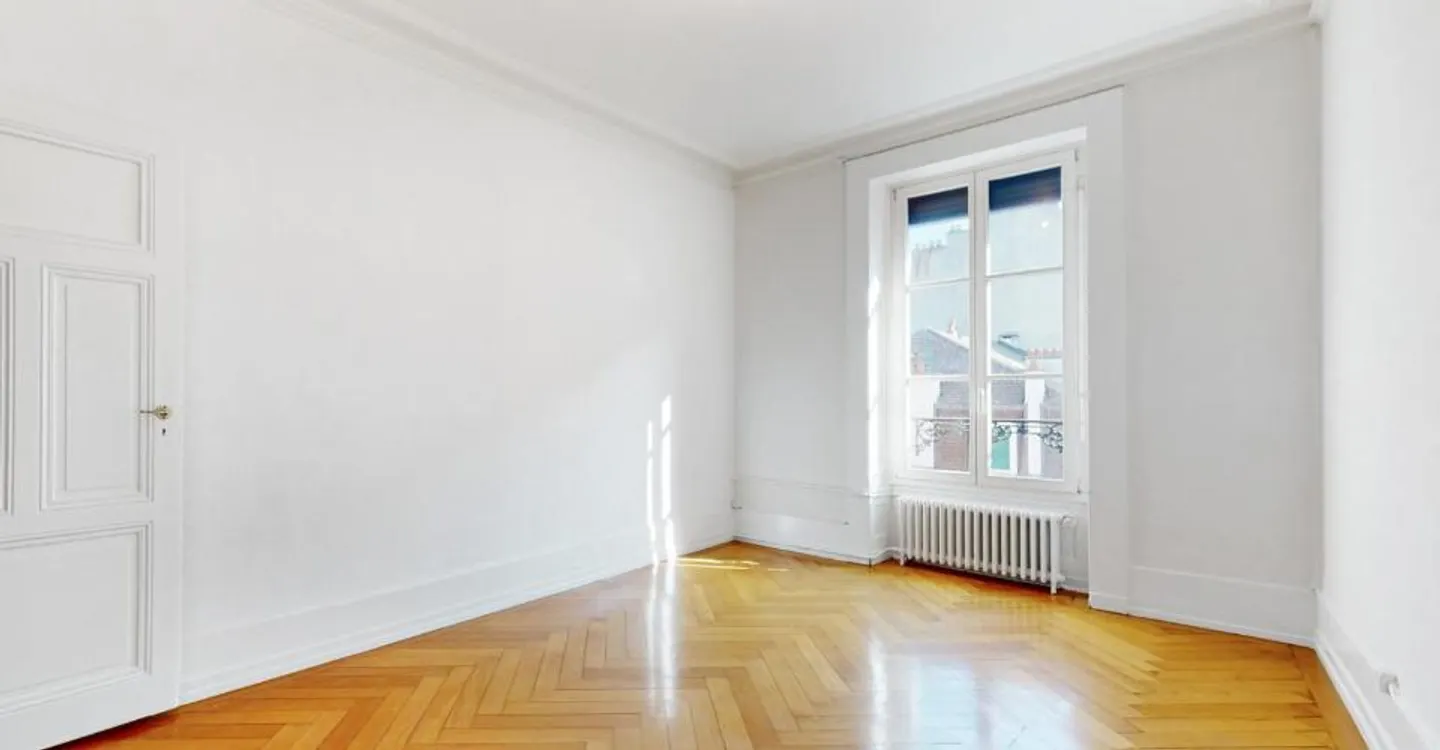 A beautiful apartment in the Plainpalais district! - Photo 2 of 10