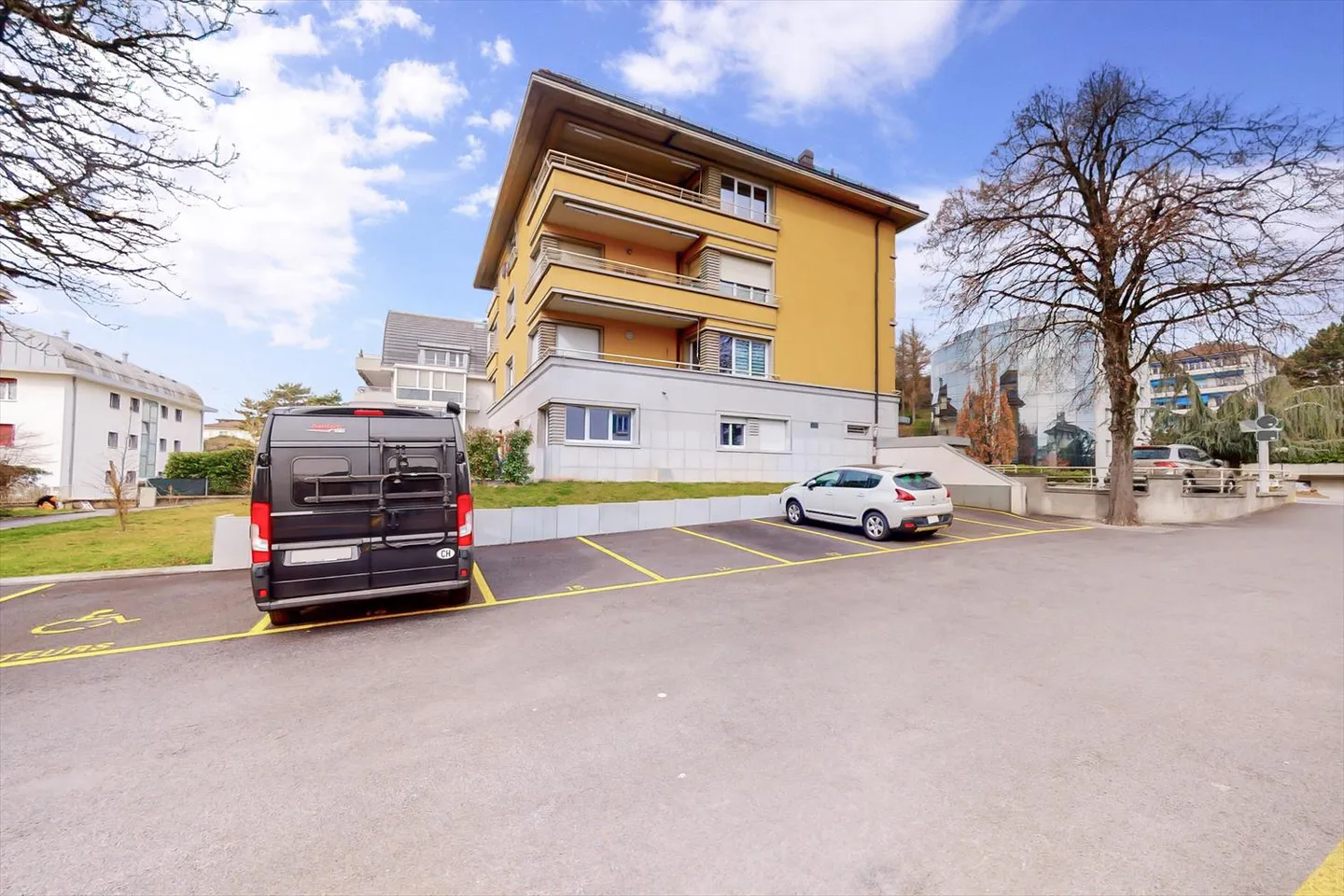 For rent outdoor parking space - Photo 1 of 2