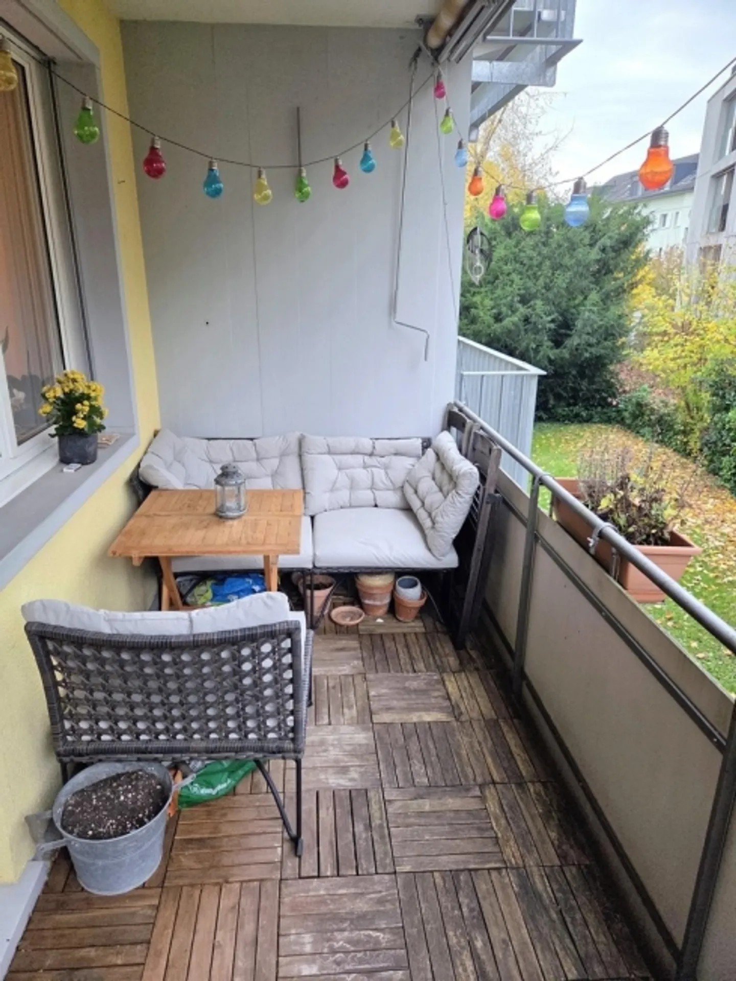 Appartamento affascinante con 3 stanze e balcone in una posizione centrale ad Albisrieden - Foto 11 di 12