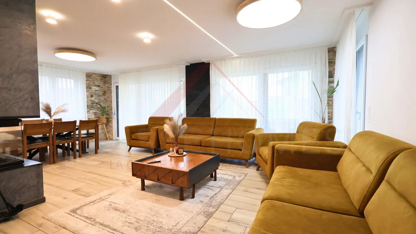 Modern Villa of Exception - 4½ Rooms, Heated Swimming Pool and Panoramic Terrace - Photo 3 of 25