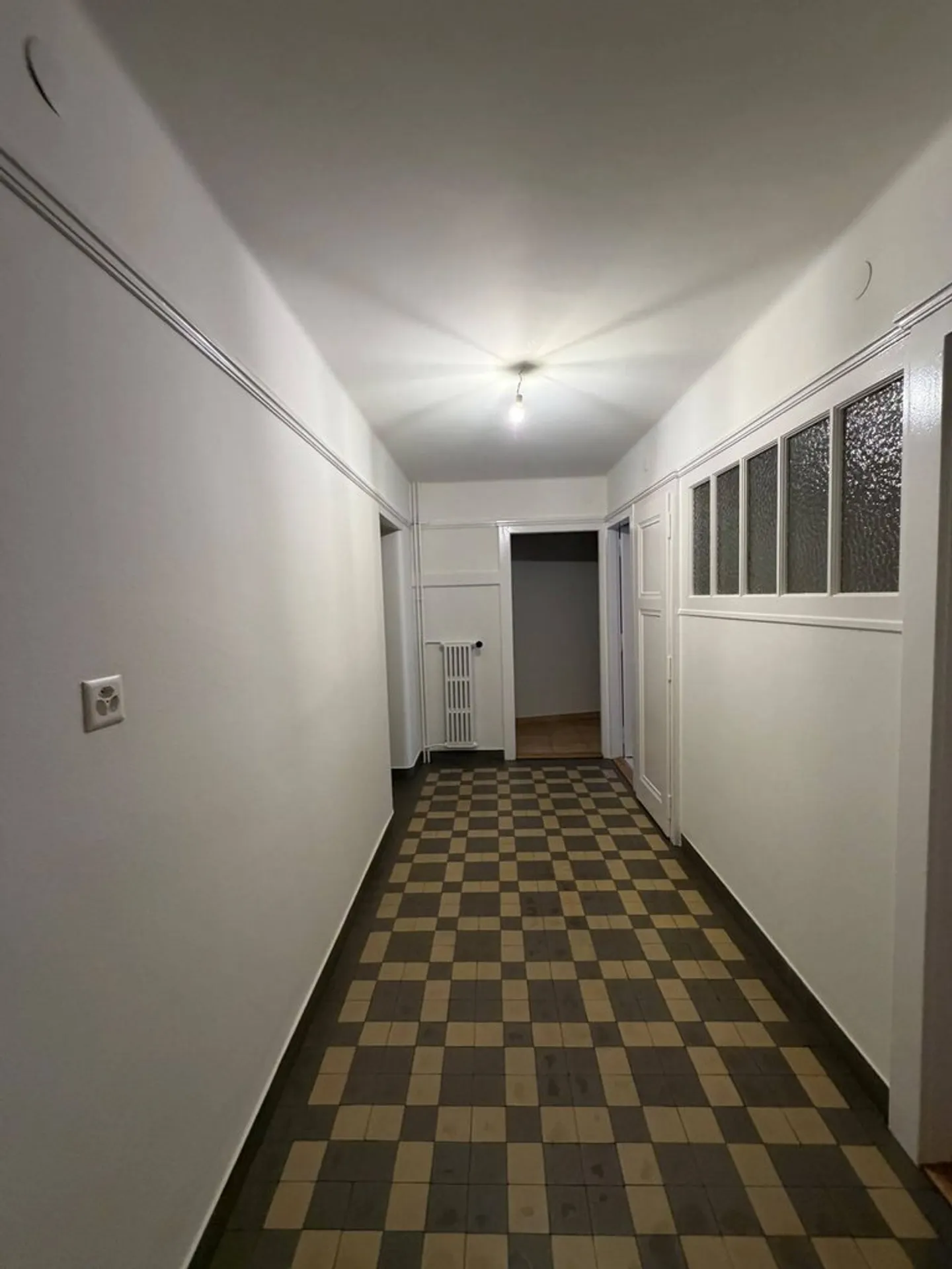 Charming Apartment in Lausanne - Photo 2 of 7