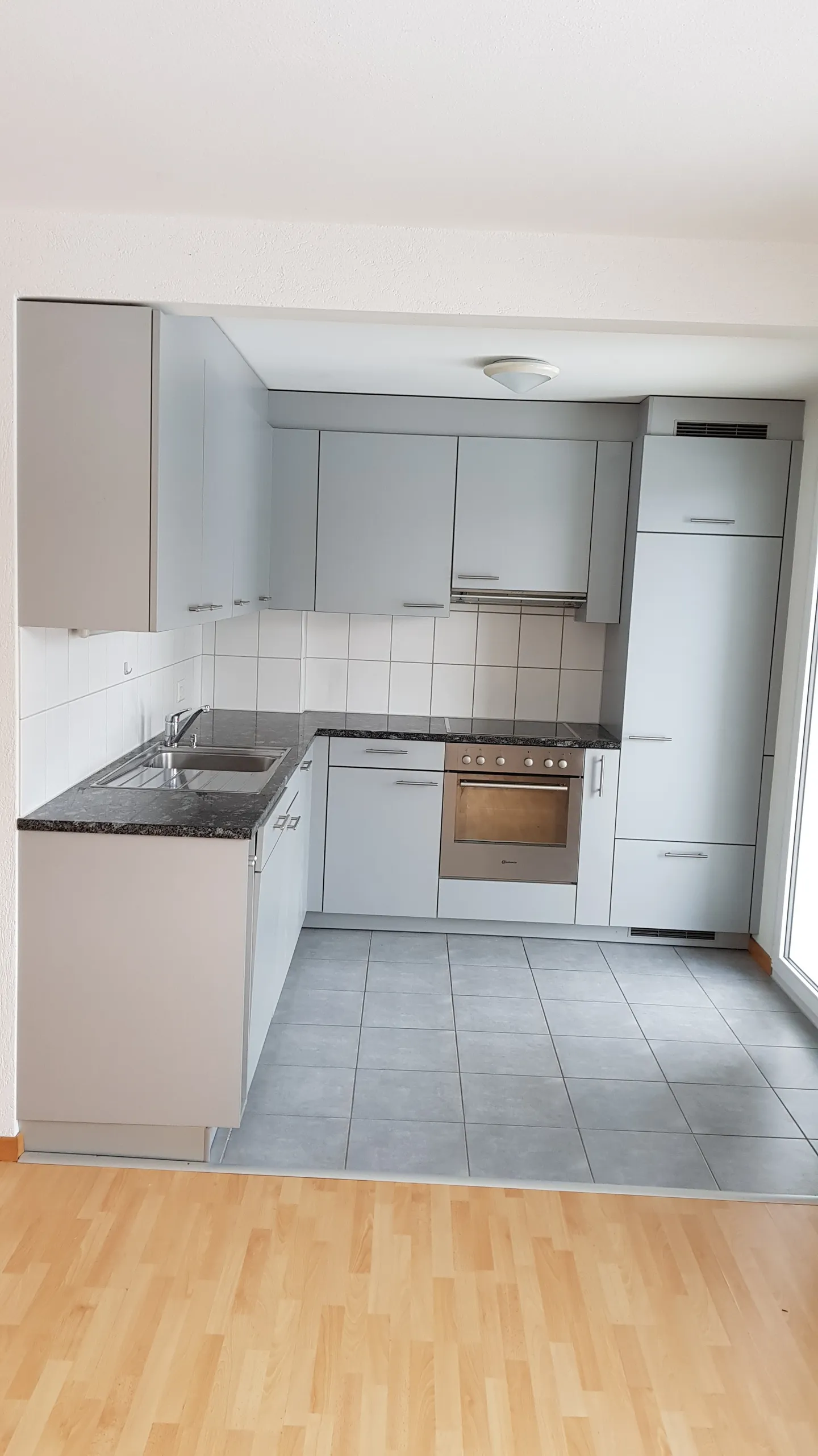 3 Room Apartment - Photo 1 of 4