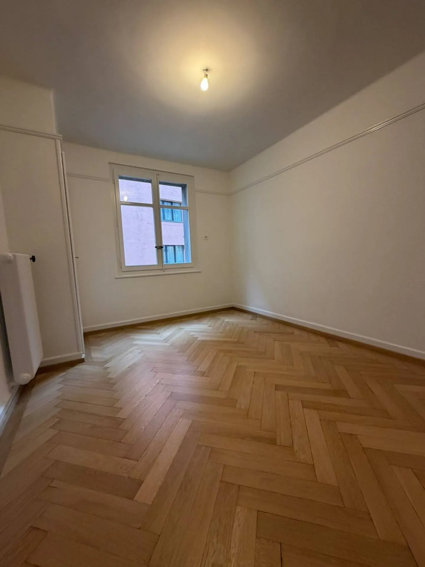 Charming Apartment in Lausanne - Photo 5 of 7