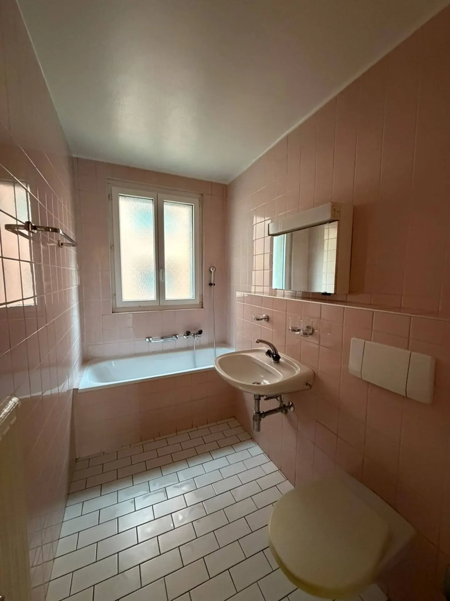 Charming Apartment in Lausanne - Photo 7 of 7