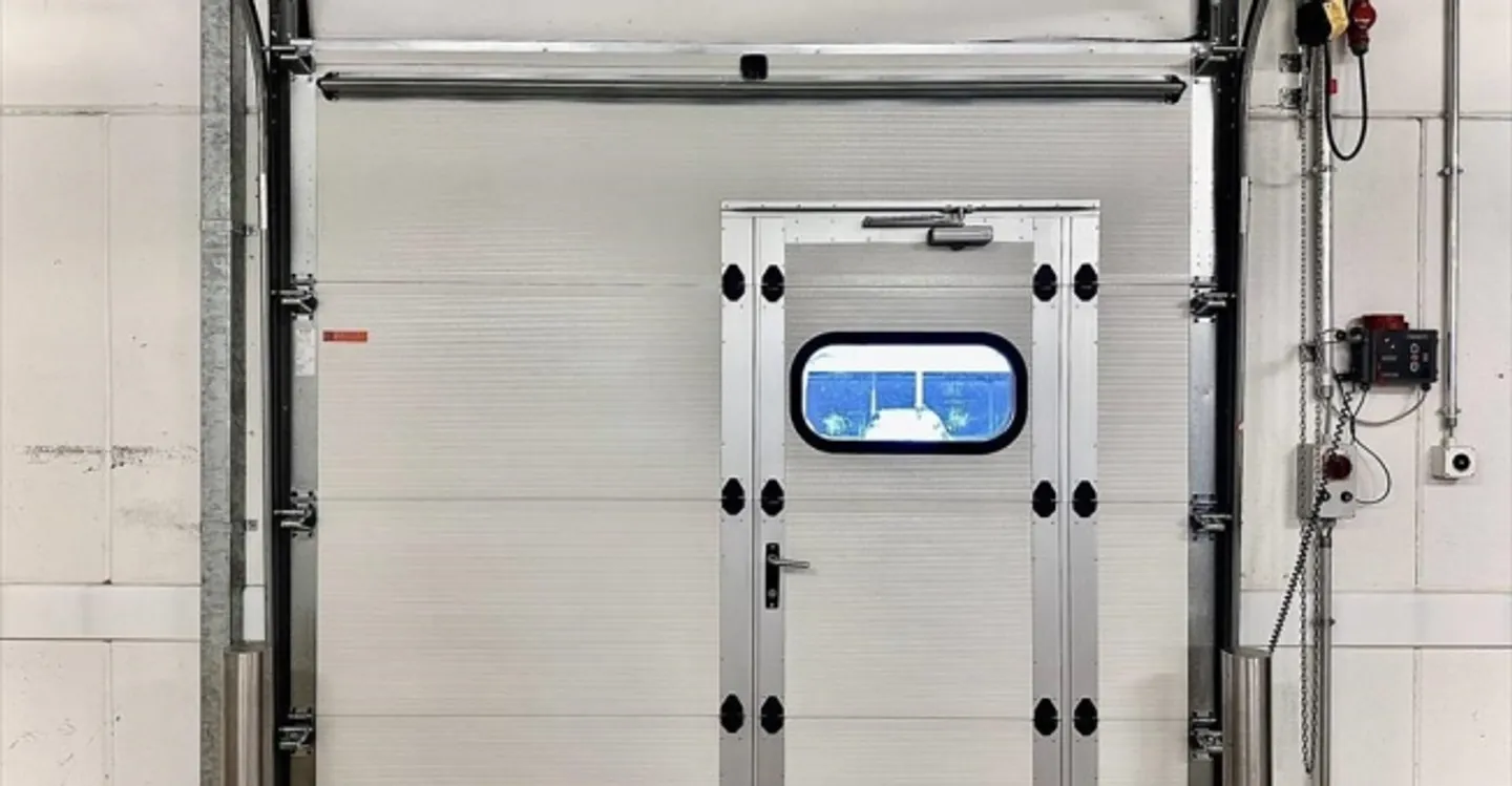 Deposit - Photo 4 of 5