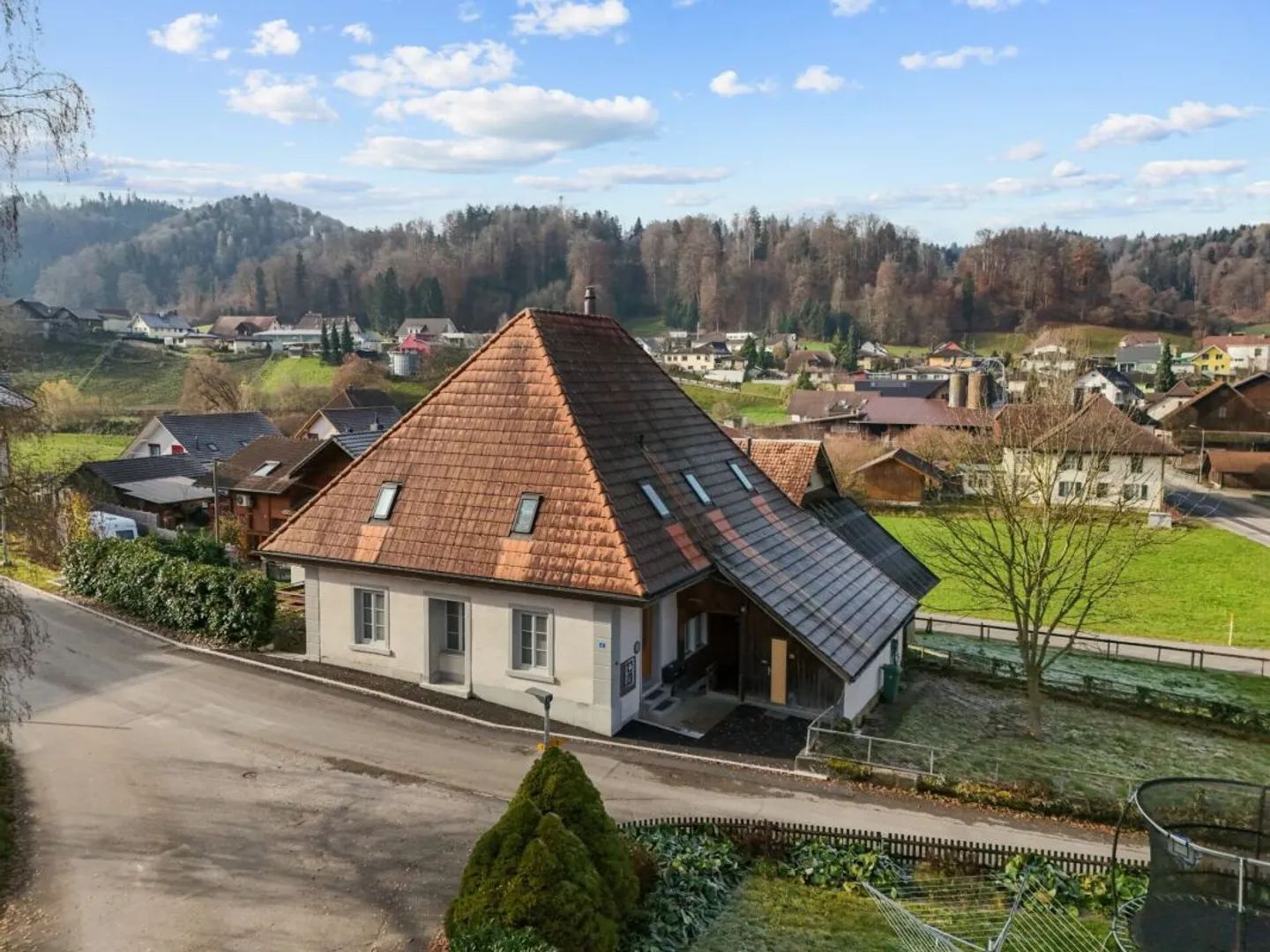 Two-family house / single-family house with apartment - Photo 26 of 30