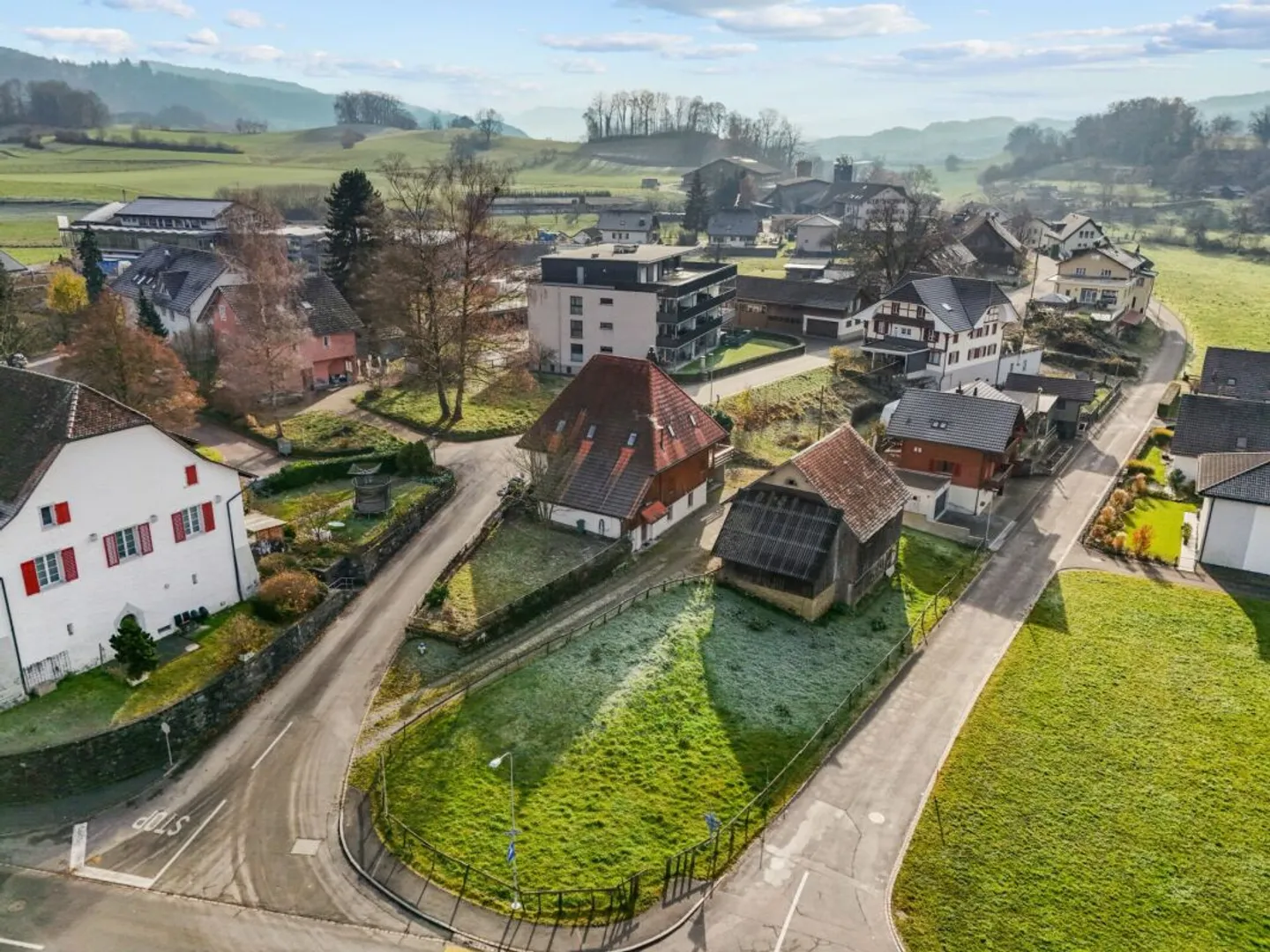 Two-family house / single-family house with apartment - Photo 29 of 30