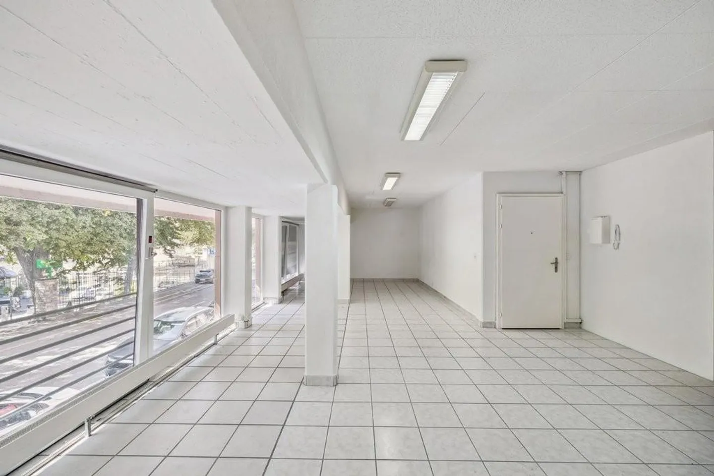 Arcade in der Nähe der Innenstadt von Montreux - Foto 7 von 9