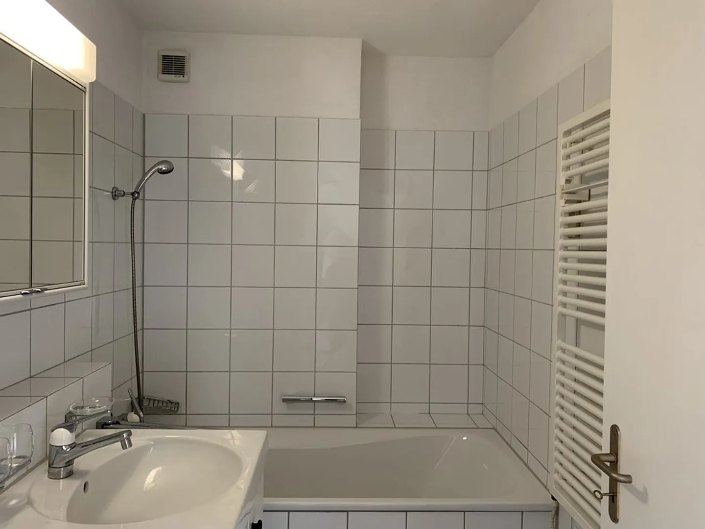Appartamento 3.5 camere affascinante - Foto 3 di 3
