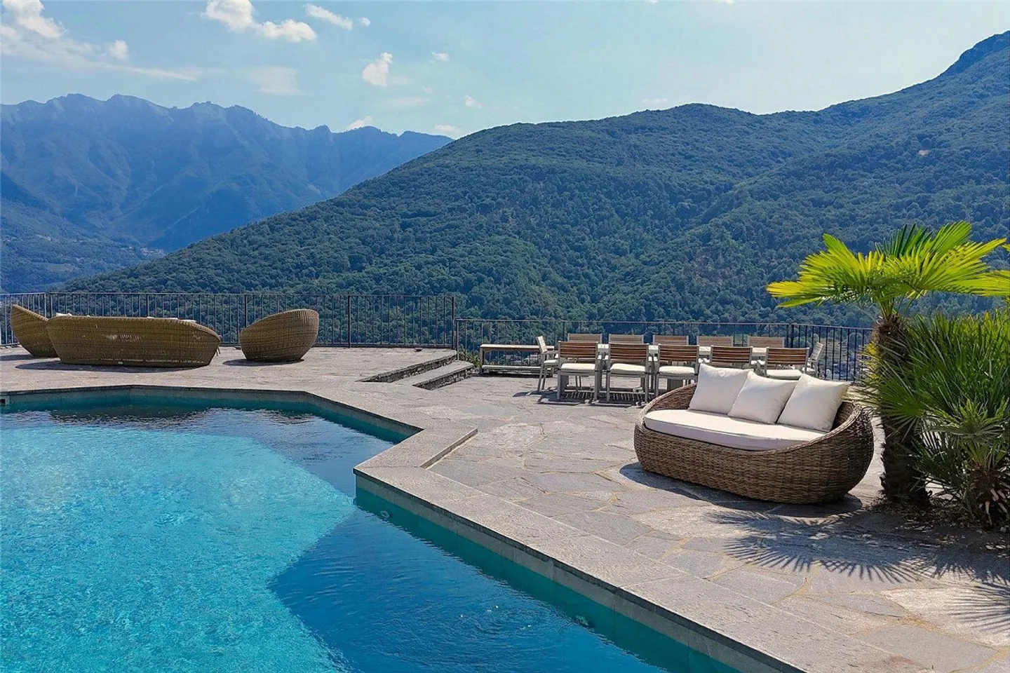 Vico Morcote - A true gem! Exclusive dream property - Photo 4 of 13