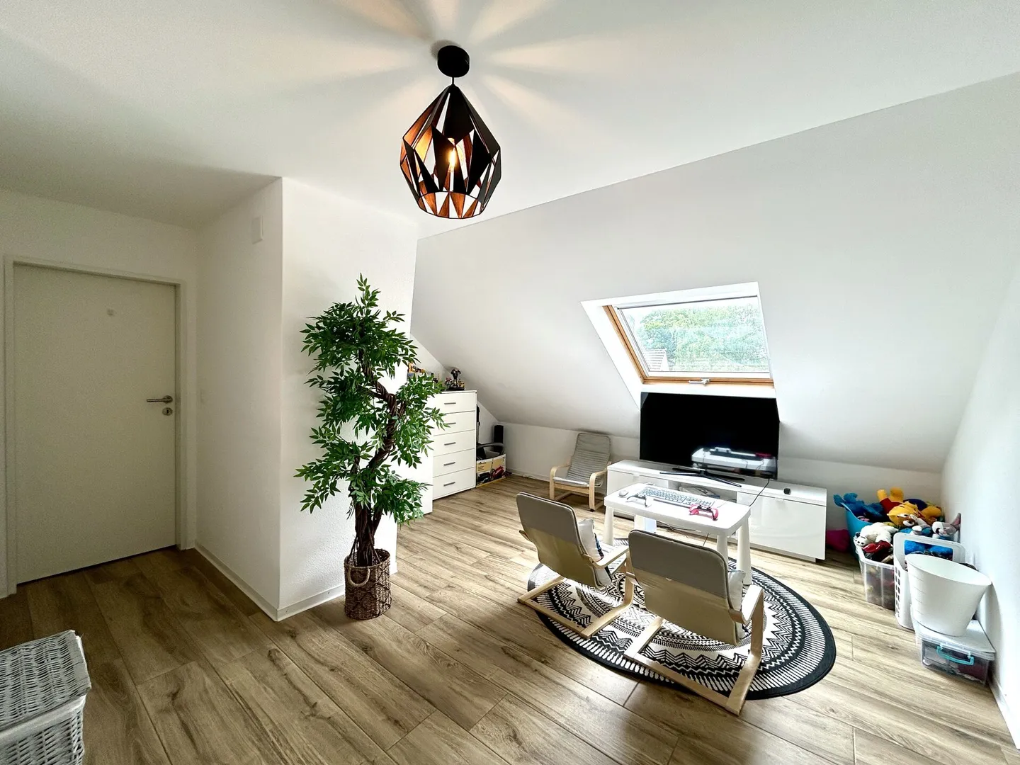 Charming single-family home with large garden and garage - extensively modernized! - Photo 14 of 20