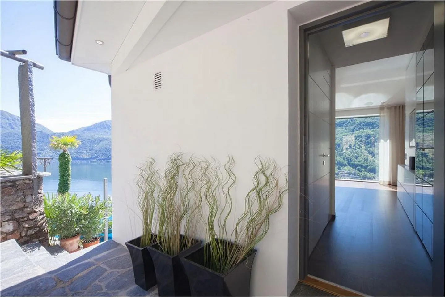 Vico Morcote - A true gem! Exclusive dream property - Photo 7 of 13