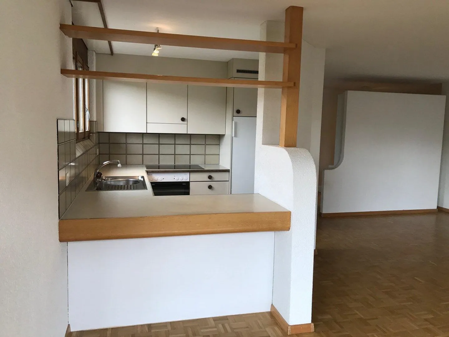 Appartamento attraente di 4½ stanze in un quartiere adatto alle famiglie - Foto 3 di 11