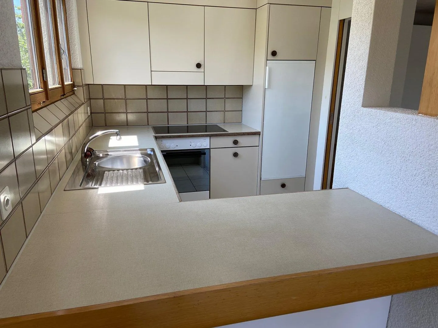 Appartamento attraente di 4½ stanze in un quartiere adatto alle famiglie - Foto 4 di 11