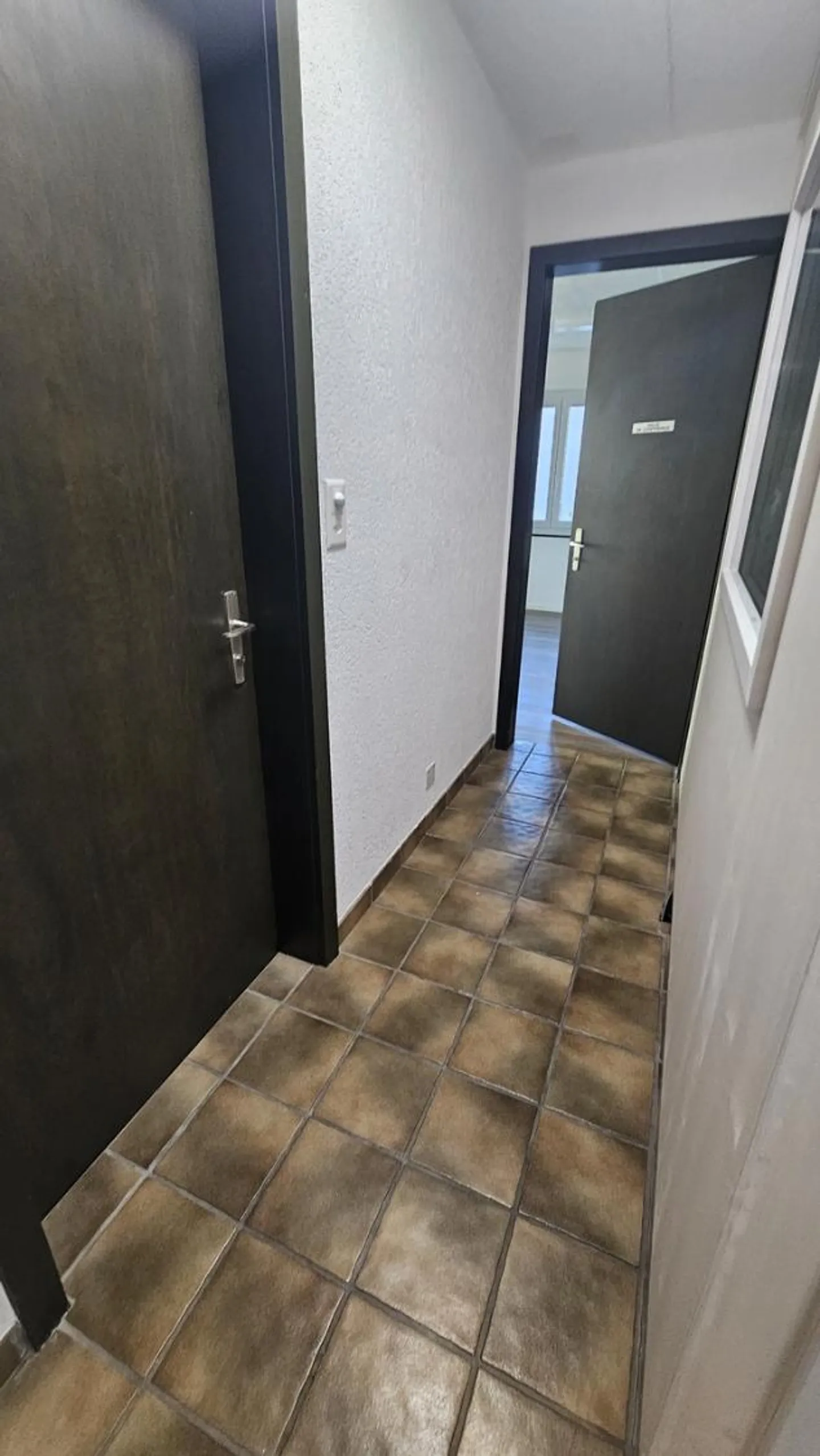 Offices of 80 m2 - Photo 11 of 13