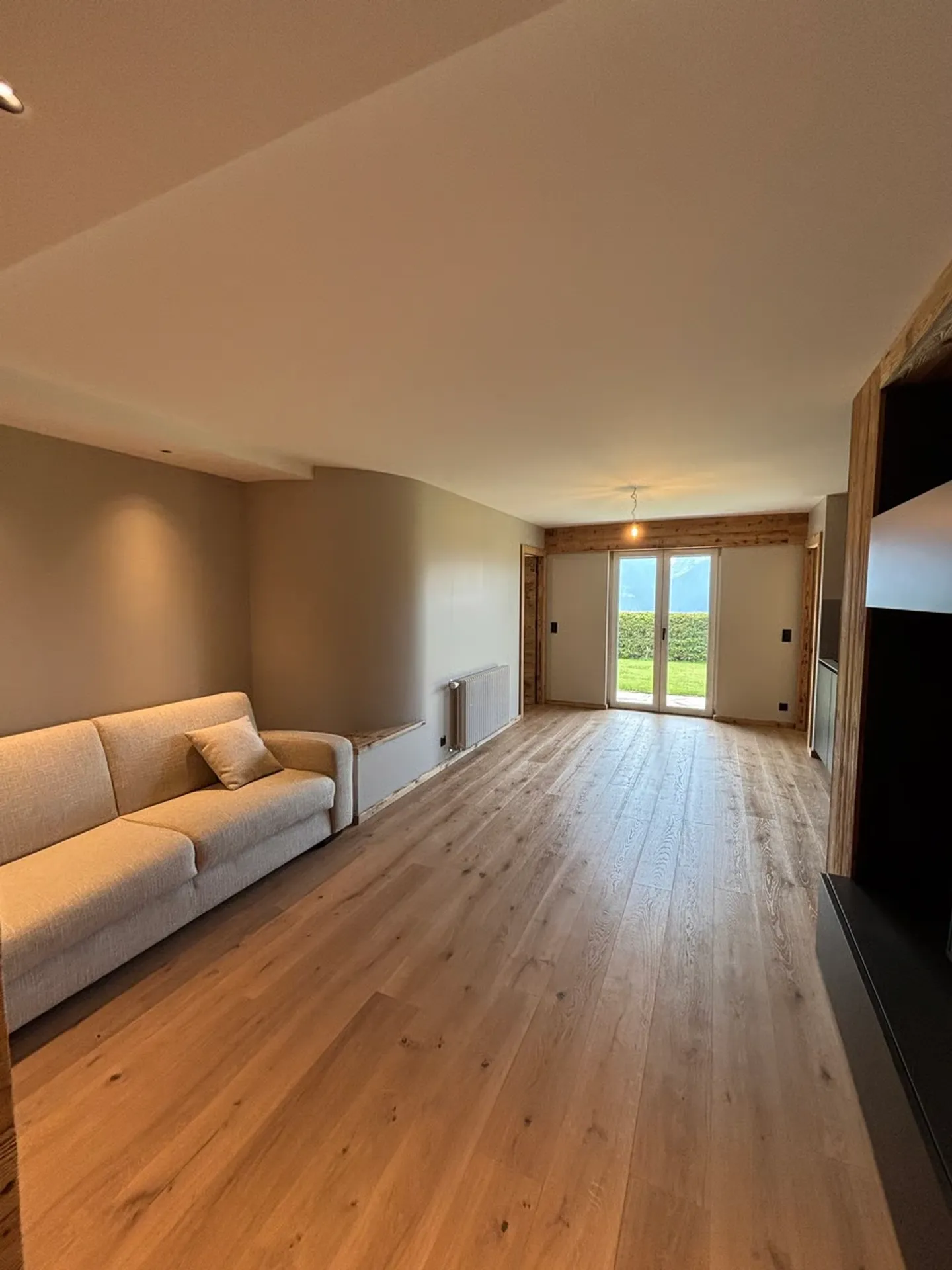 Wunderschönes Renoviertes Apartment - Foto 1 von 8