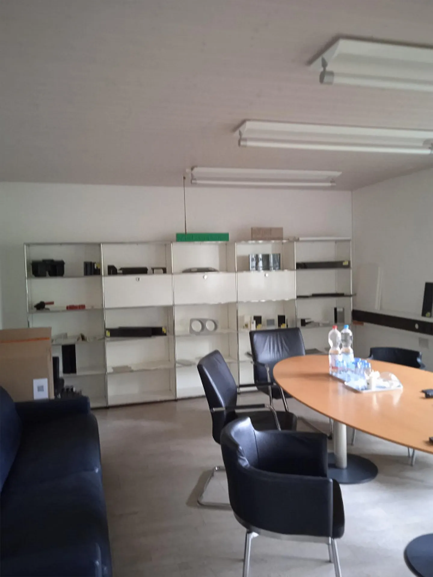 Proprietà industriale/commerciale con sufficienti riserve di terreno - Foto 5 di 14